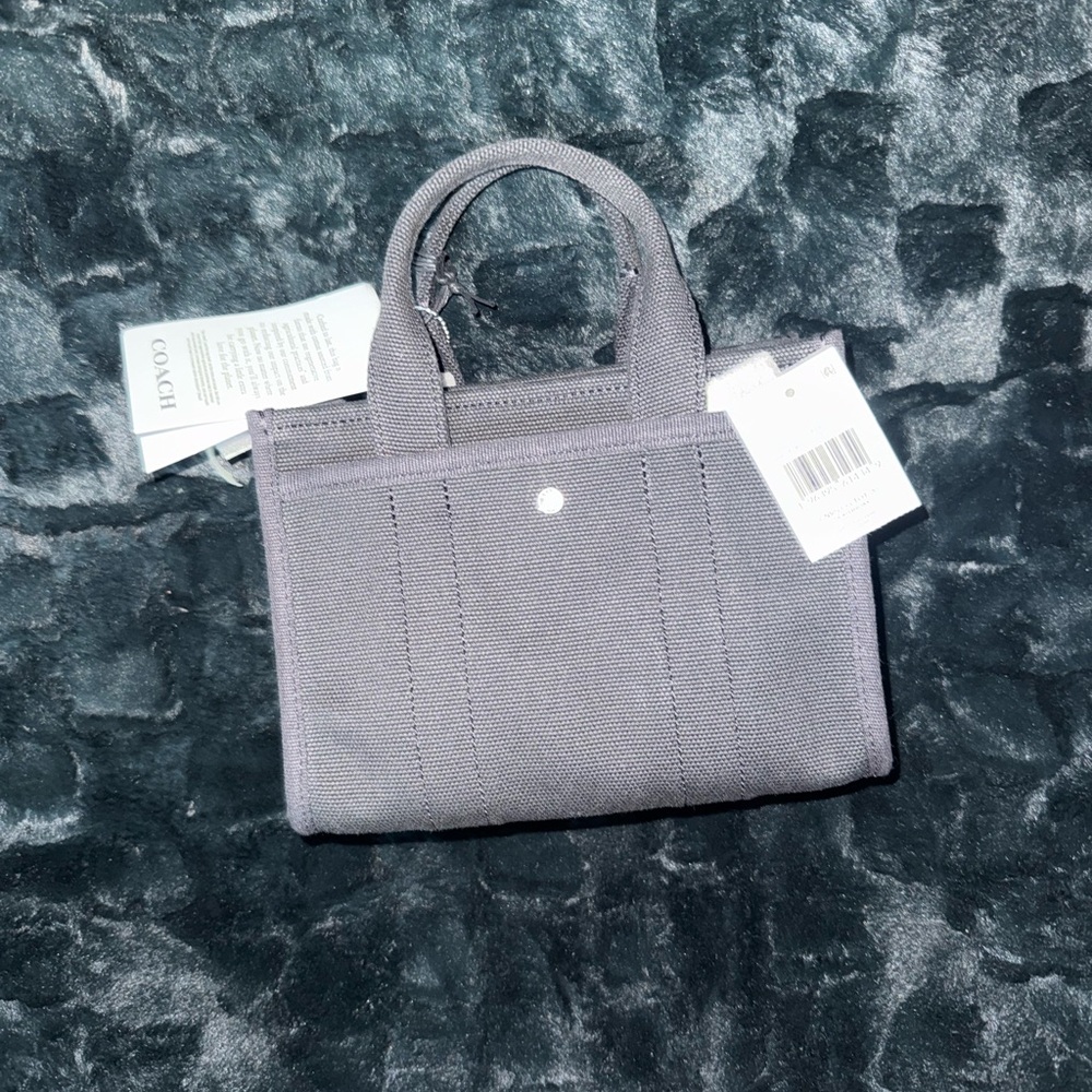 Coach cargo tote - Picture 2 of 4